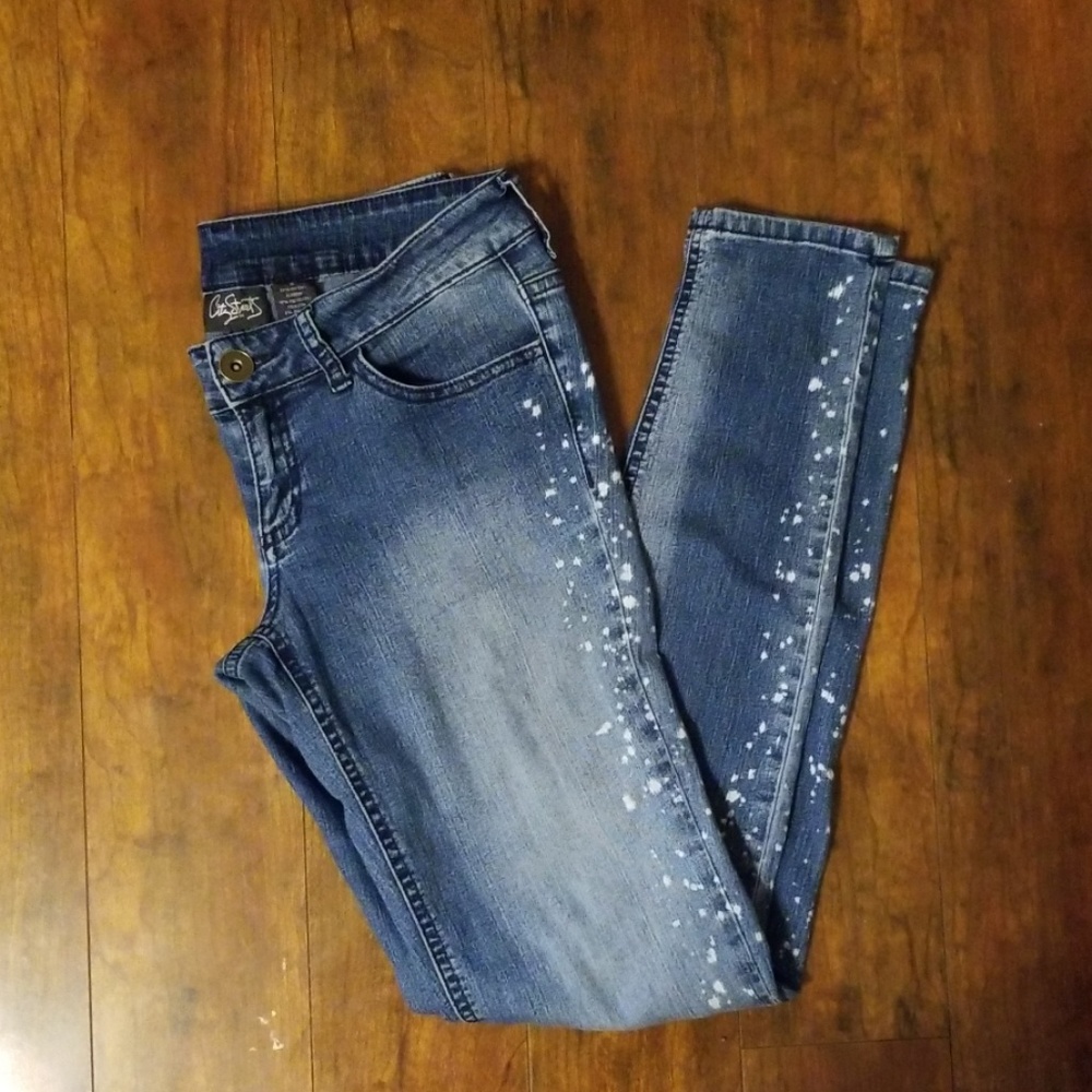 Distressed Skinny Jeans